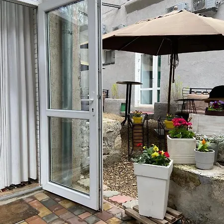 Center With Patio *