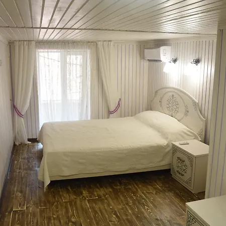 Lejlighed Center With Patio *